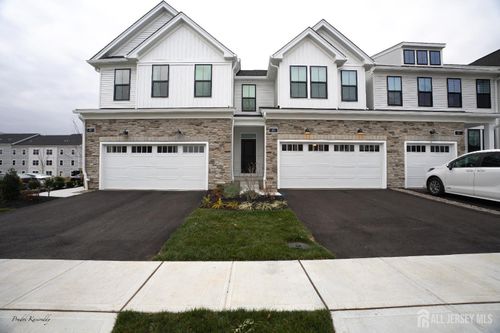 85 Mustang Dr, Manalapan, NJ, 07726-4542 | Card Image