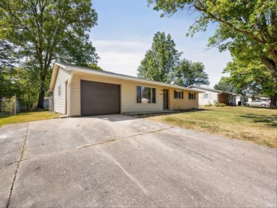 534 S Hickory Drive, House other with 3 bedrooms, 1 bathrooms and null parking in Bloomington IN | Image 2