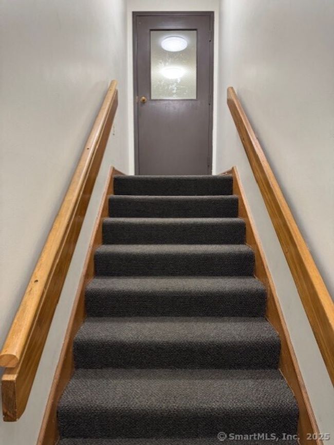 2 - 346 S Main St, Home with 2 bedrooms, 1 bathrooms and 1 parking in Middletown CT | Image 18