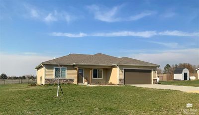 105 W D Street, House other with 3 bedrooms, 2 bathrooms and null parking in Olsburg KS | Image 2