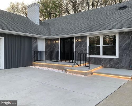 301 Hialeah Dr, CHERRY HILL, NJ, 08002-2033 | Card Image