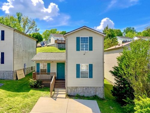 206 Brittany Park Cir, Antioch, TN, 37013-3669 | Card Image