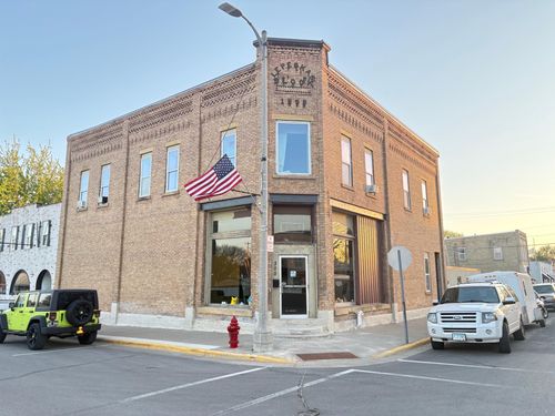 300 1st St S, Montgomery, MN, 56069-1673 | Card Image