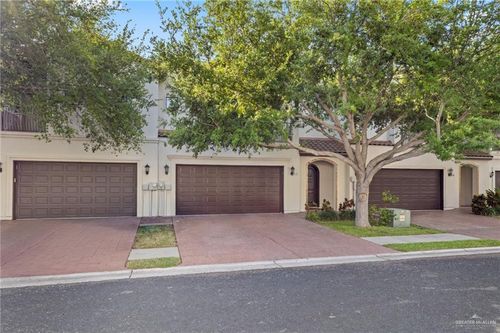 812 S 5th Street S, McAllen, TX, 78501 | Card Image