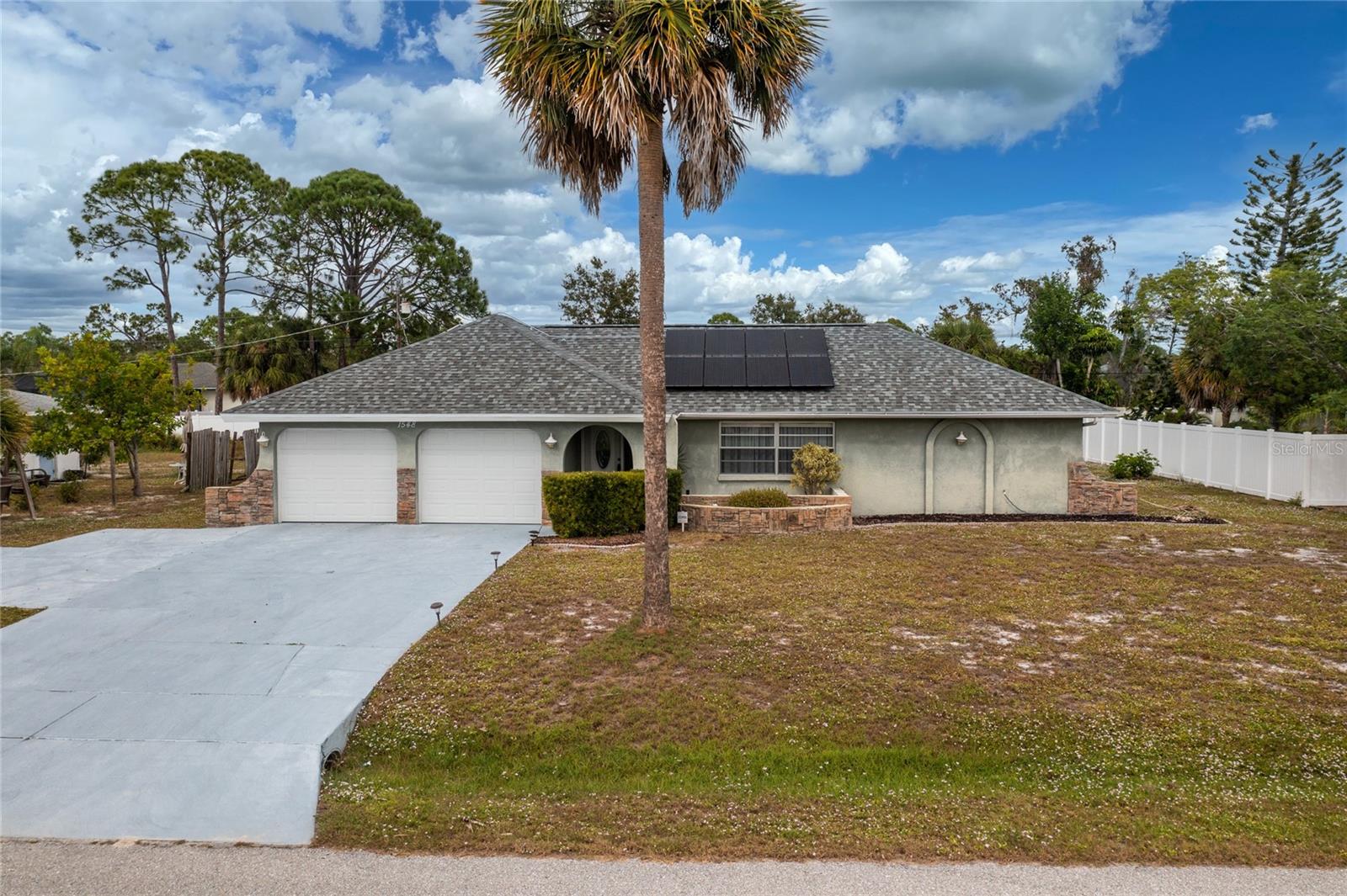 1548 Crest Dr Sold in ENGLEWOOD - 3cu