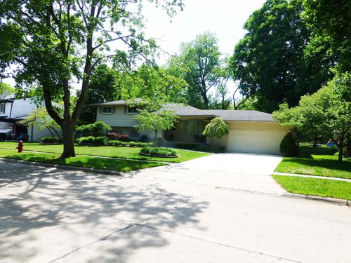 16117 Alpine Drive, Livonia, MI, 48154 | Card Image
