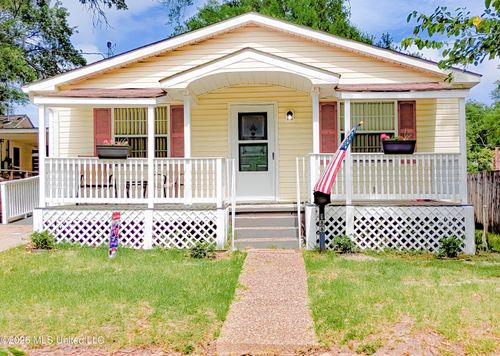 188 Acacia Ave, Biloxi, MS, 39530-3307 | Card Image