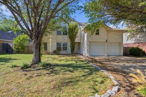2106 Logan Dr, Round Rock, TX, 78664-7725 | Card Image