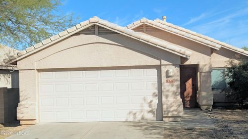 10379 E Ravenswood St, Tucson, AZ, 85747-5952 | Card Image