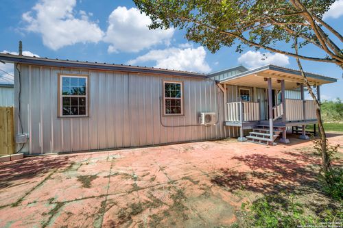 3-8325 Fm 327, Elmendorf, TX, 78112-5722 | Card Image