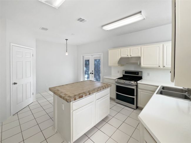 2119 Simbrah Dr, House other with 3 bedrooms, 3 bathrooms and 2 parking in Cedar Park TX | Image 15
