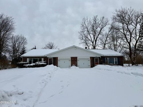 40 Olympian Dr, Slingerlands, NY, 12159-9638 | Card Image