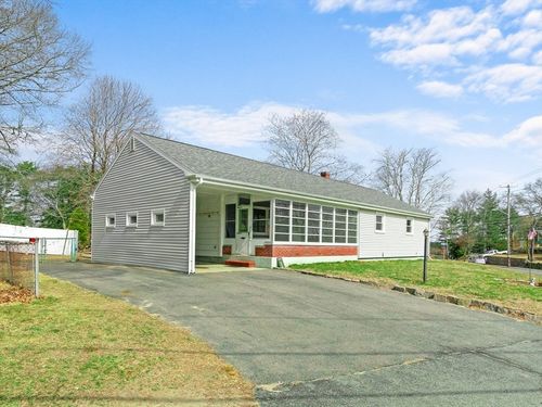 301 Main St, Acushnet, MA, 02743-1555 | Card Image