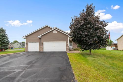 9729 42nd St Ne, Saint Michael, MN, 55376-3022 | Card Image