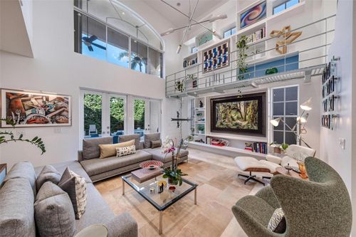 3965 194th Ln, Golden Beach, FL, 33160-2284 | Card Image