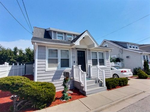 3037 Morrow Rd, Oceanside, NY, 11572-2714 | Card Image