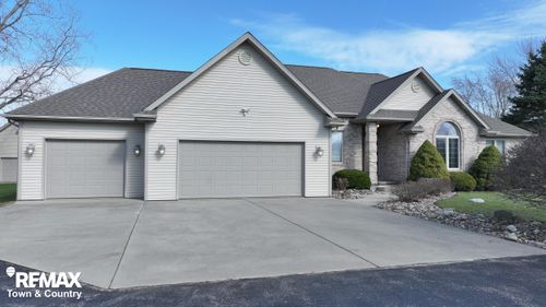 10368 N Jennings Rd, Clio, MI, 48420-1963 | Card Image