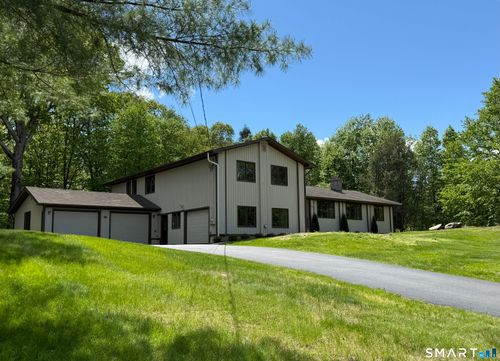 634 Aspen Ln, Orange, CT, 06477-2162 | Card Image