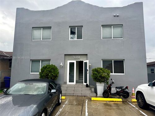 1684 Sw 10th St, MIAMI, FL, 33135-5245 | Card Image