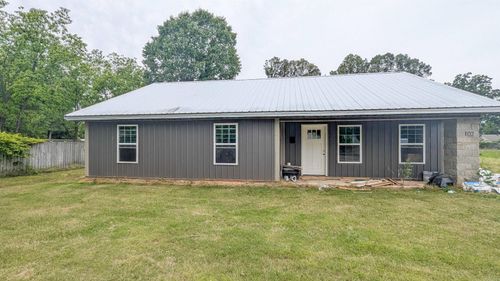 101 S Bernis St, Brookland, AR, 72417-8952 | Card Image