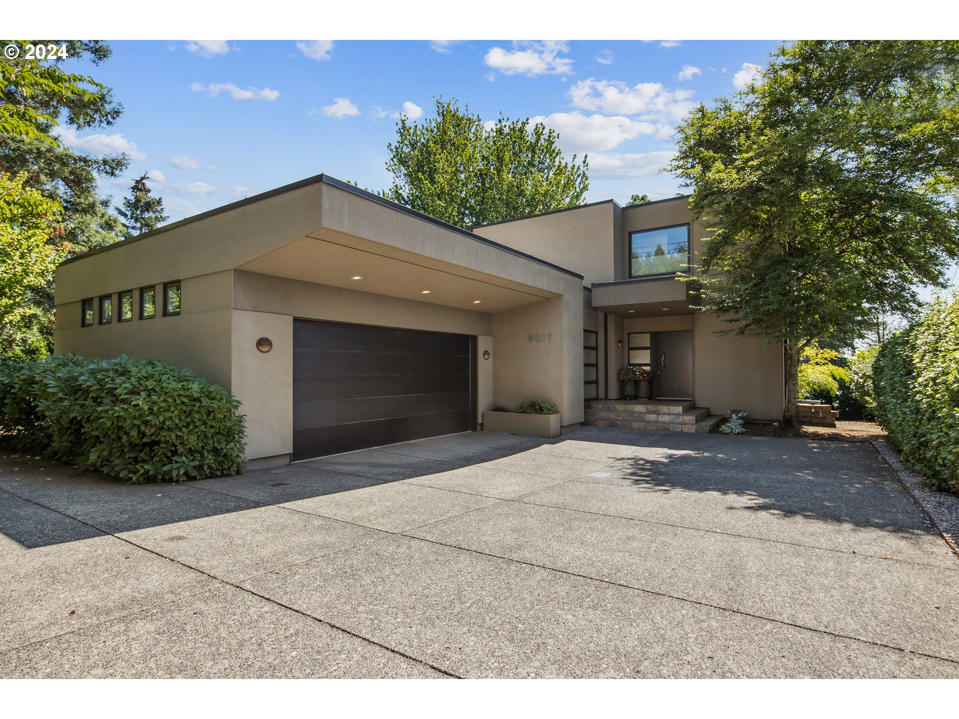 Riverside Dr, Vancouver, WA 98661