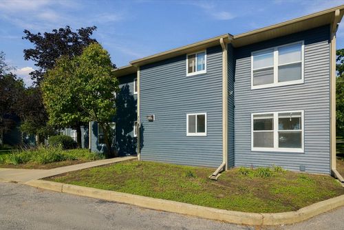 r-774 Terrace Ct, Elgin, IL, 60120-6875 | Card Image