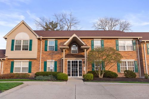 8851 Carrousel Park Cir, Colerain Twp, OH, 45251-5921 | Card Image