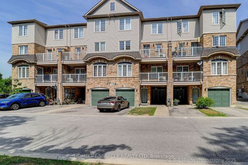 35-42 Pinery Trail, Scarborough, ON, M1B6H9 | Card Image