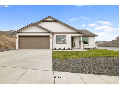 145 Sw Eagle Dr, Boardman, OR, 97818-8107 | Card Image