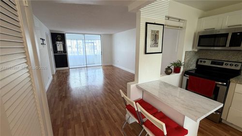 apt-109-8300 Sunrise Lakes Blvd, Sunrise, FL, 33322-1513 | Card Image