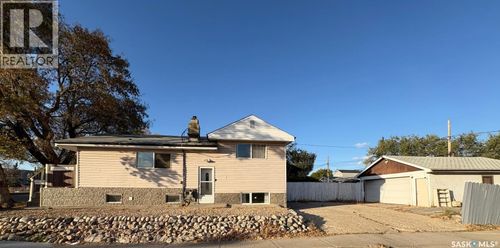 271 Broad St, Regina, SK, S4R1X1 | Card Image