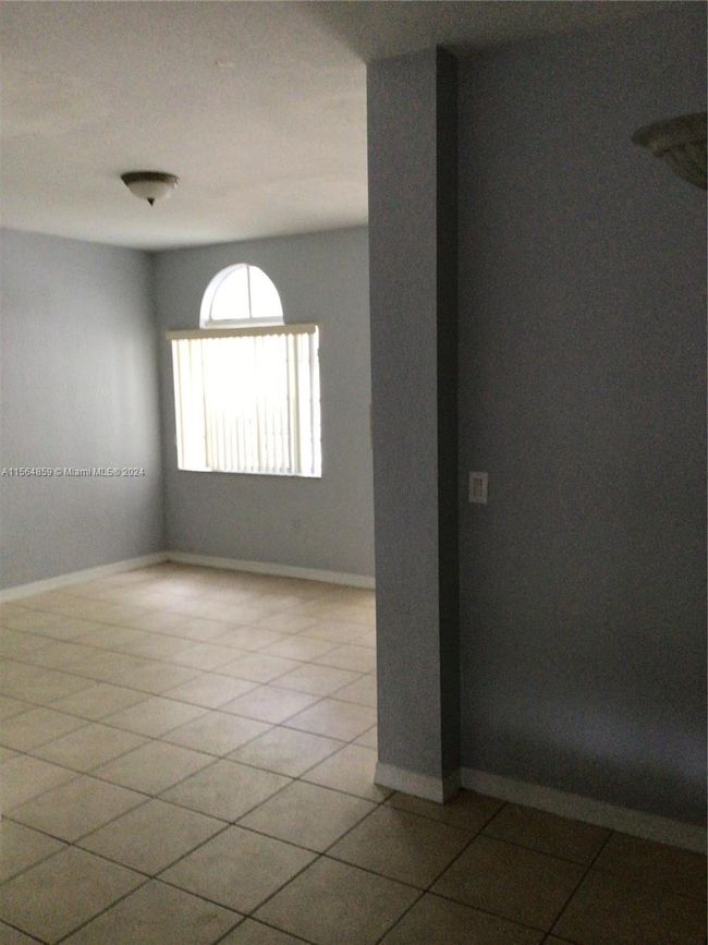 0 - 4941 Sw 135 Th Way, Townhouse with 3 bedrooms, 3 bathrooms and null parking in Miramar FL | Image 4