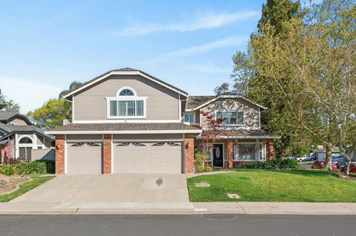 7535 Wynndel Way, Elk Grove, CA, 95758-1028 | Card Image