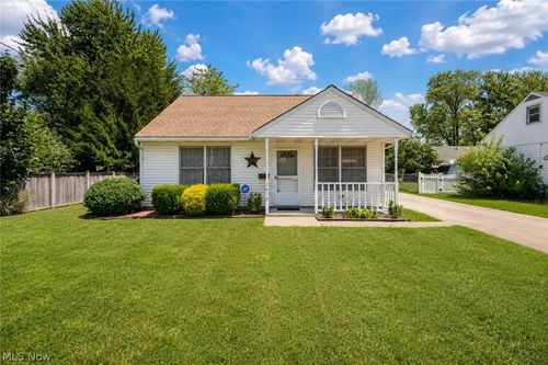 1613 Lakeview Ave, Lorain, OH, 44053-1017 | Card Image