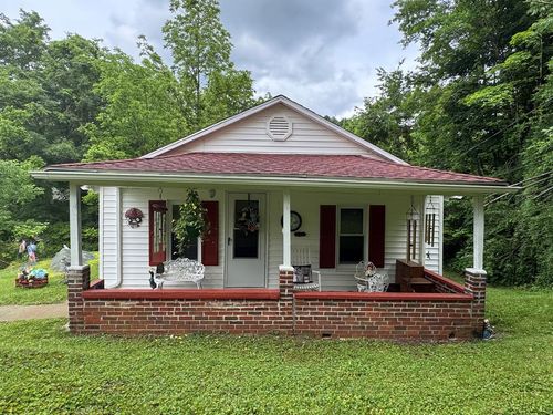158 Clinchview St, North Tazewell, VA, 24630-7984 | Card Image
