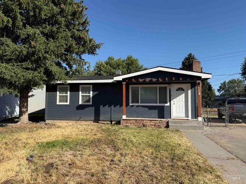 118 Baker Dr, Mountain Home, ID, 83647-2304 | Card Image