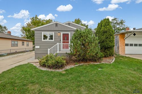 217 Saint Anne St, Rapid City, SD, 57701-5559 | Card Image