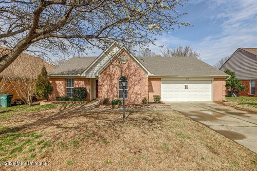 838 Lakemont Drive, Southaven, MS, 38672 | Card Image