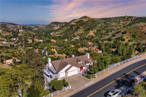 50 Saddlebow Rd, Bell Canyon, CA, 91307-1136 | Card Image