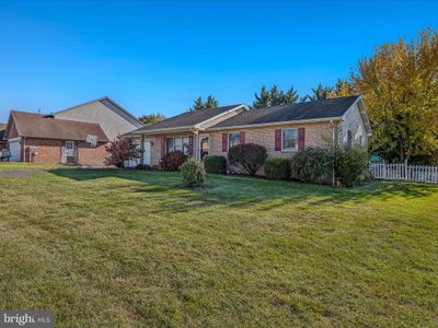 1558 Paulmark Avenue, House other with 3 bedrooms, 1 bathrooms and null parking in GREENCASTLE PA | Image 2