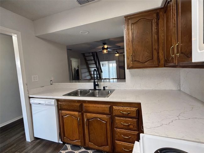 D204 - 3033 Hells Gate Loop, Condo with 2 bedrooms, 2 bathrooms and null parking in Strawn TX | Image 12