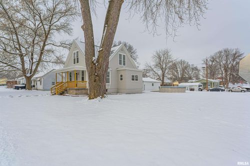 1102 3rd St, Lincoln, IL, 62656-2323 | Card Image