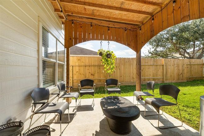 10814 Cane Grove Ln, House other with 3 bedrooms, 3 bathrooms and null parking in Houston TX | Image 21