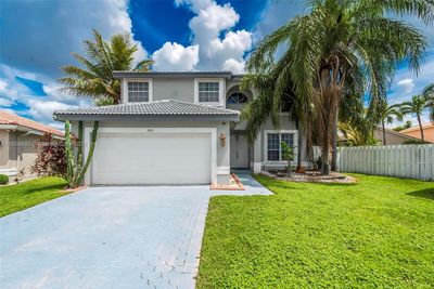 2855 Sw 177th Ter, House other with 4 bedrooms, 2 bathrooms and null parking in Miramar FL | Image 1