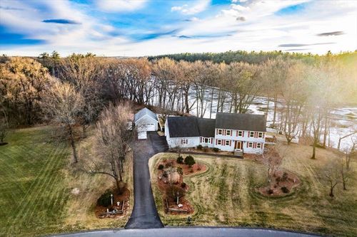 9 Riverview Circle, Litchfield, NH, 03052 | Card Image