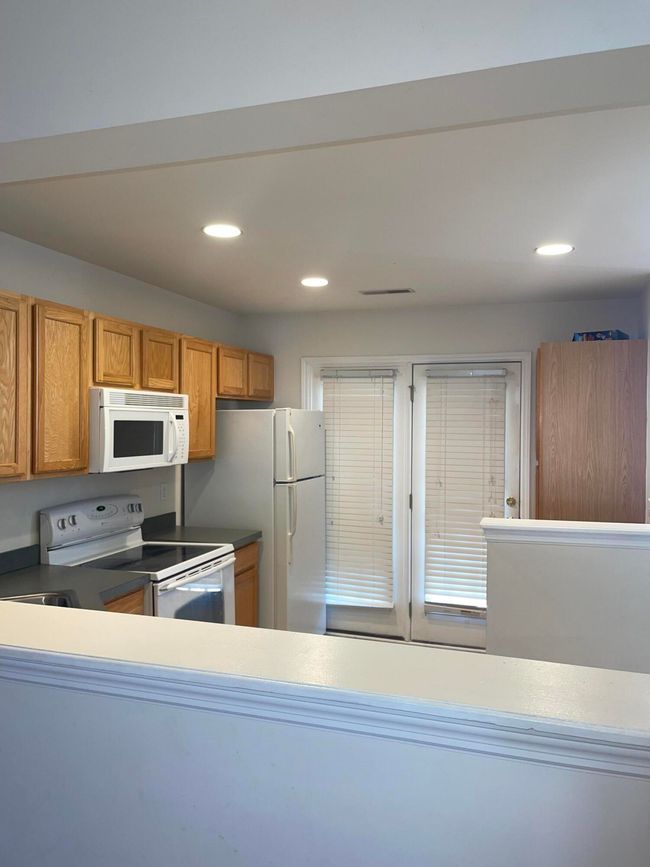 Kitchen | Image 6