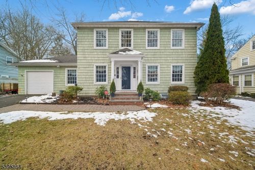 47 Canoe Brook Pkwy, Summit, NJ, 07901-1401 | Card Image