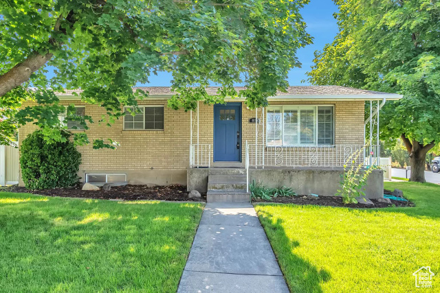 1600 , Woods Cross, UT 84087
