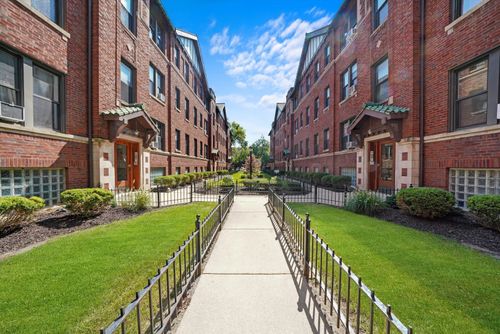 2u-3308 W Schubert Ave, Chicago, IL, 60647-1321 | Card Image