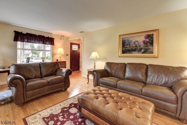 306 Boulevard, House other with 3 bedrooms, 2 bathrooms and null parking in Pompton Plains NJ | Image 7